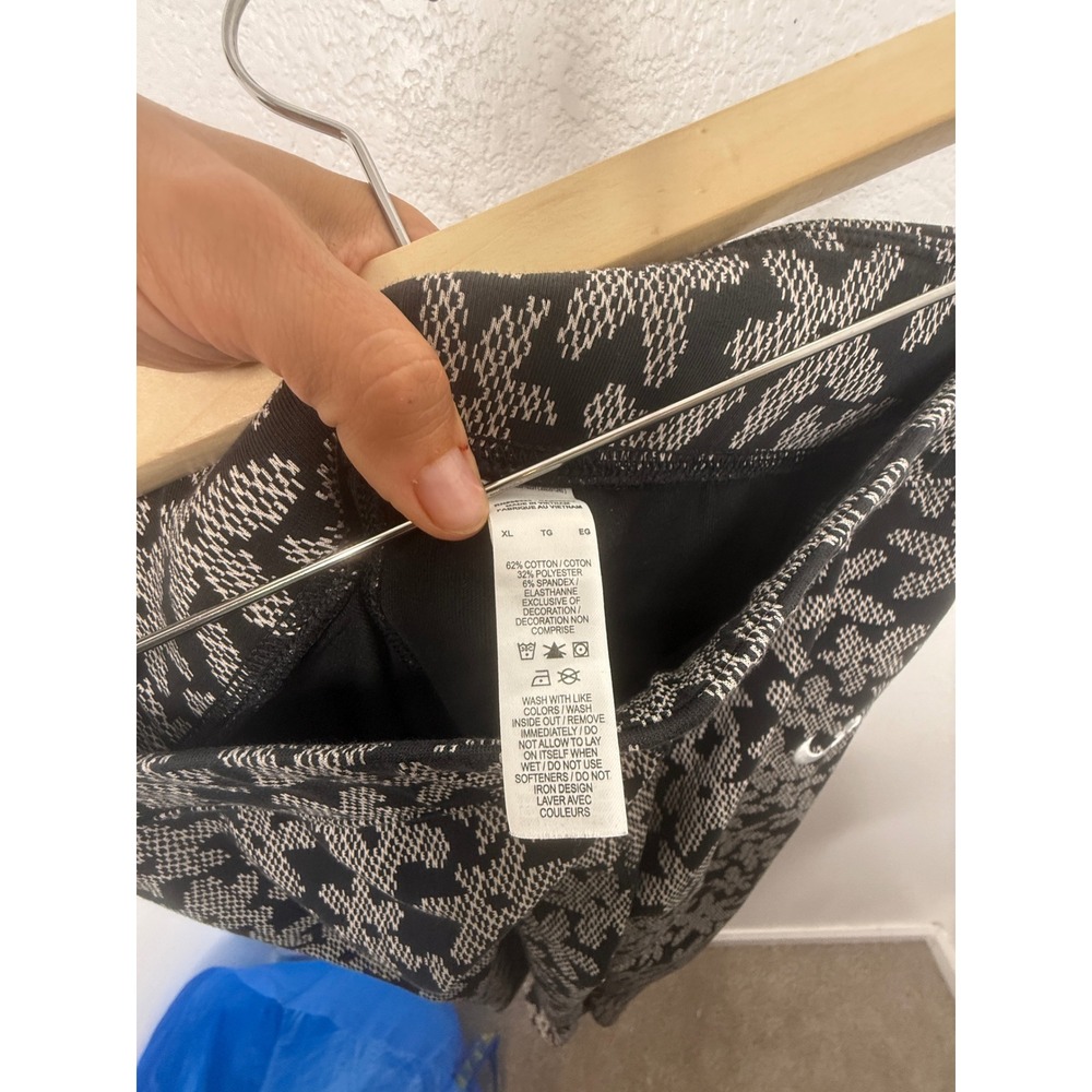 Nike Womens Flower Print High Waisted Leggings Black White XL Floral Swoosh - Picture 5 of 6